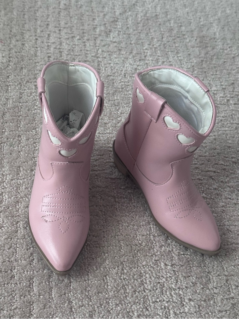 Lola & the Boys Love Cowgirl Boots